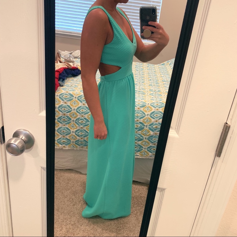 Bright blue key hole cut out maxi dress!